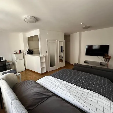 01 Convenient - Station Station Appartement Genève